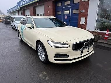 Czarny (metalik) Używany 2021 Volvo V90 Kombi | 63 500 zł - Obraz 1/4