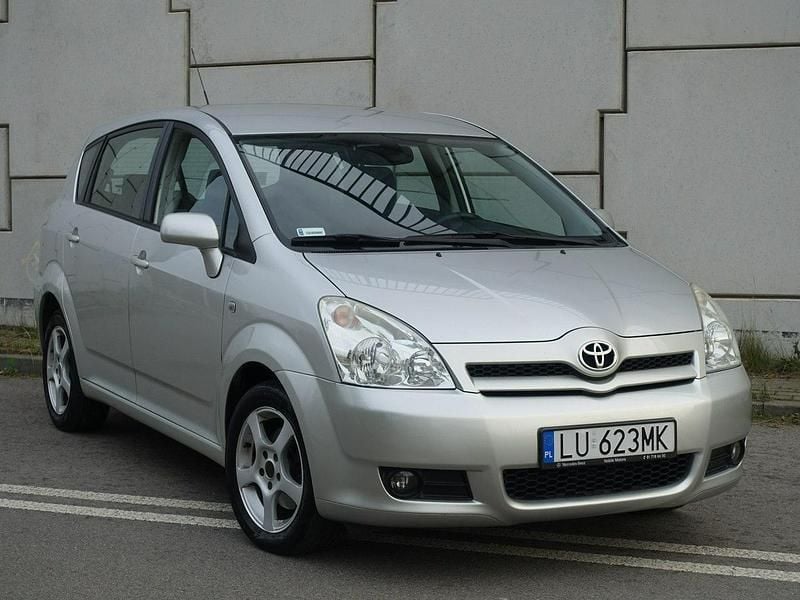 Srebrny (metalik) Używany 2006 Toyota Corolla Verso Minivan | 18 900 zł - Obraz 1/4