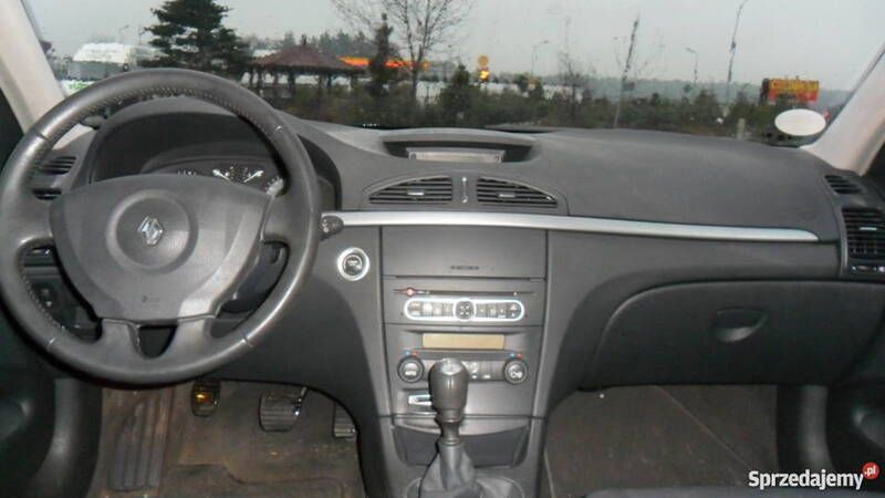 Używany Renault Laguna III 130 KM (95 kW) 2007 Srebrny Kombi