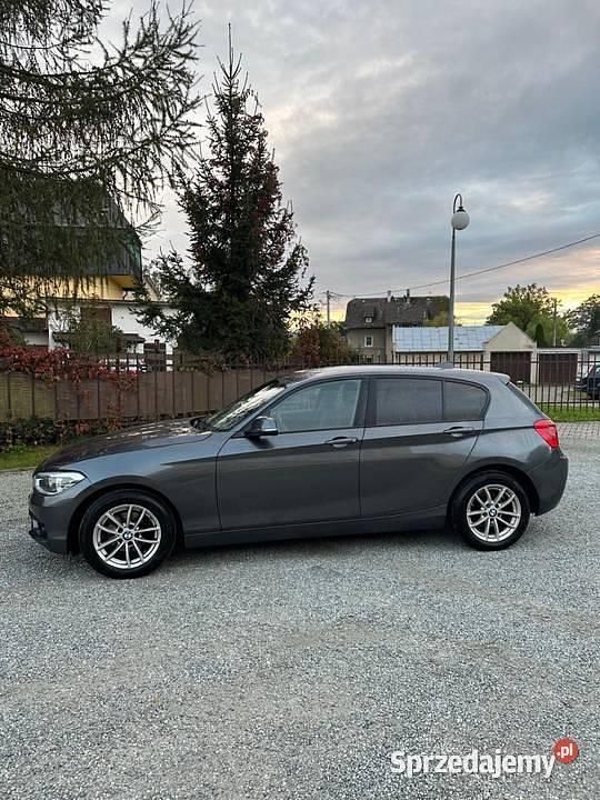 Grafitowy Używany 2018 BMW 118 Hatchback | 55 900 zł (Dobra cena) - Obraz 1/4