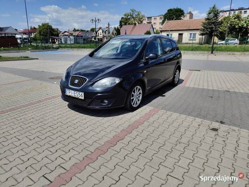 Czarny Używany 2011 Seat Altea XL Minivan | 15 700 zł (Uczciwa cena) - Obraz 1/4
