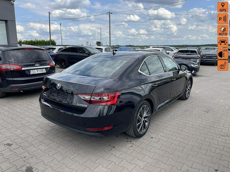 Brązowy (metalik) Używany 2016 Skoda Superb LAURIN & KLEMENT Sedan/Limuzyna | 36 900 zł - Obraz 1/4