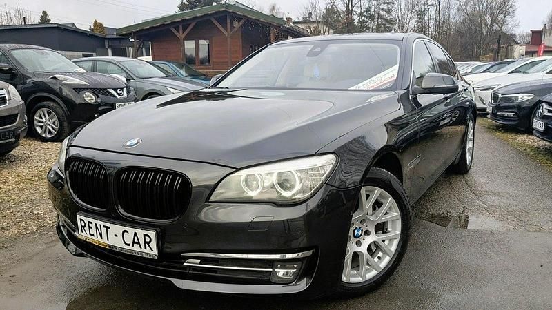 Używany BMW 730 258 KM (189 kW) 2015 Grafitowy Sedan/Limuzyna