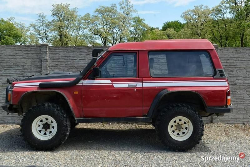 Czerwony Używany 1993 Nissan Patrol SUV | 22 800 zł - Obraz 1/4