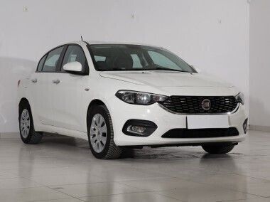 Biały Używany 2018 Fiat Tipo Sedan/Limuzyna | 35 999 zł (Dobra cena) - Obraz 1/4