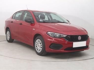 Czerwony Używany 2020 Fiat Tipo Sedan/Limuzyna | 39 999 zł (Uczciwa cena) - Obraz 1/4