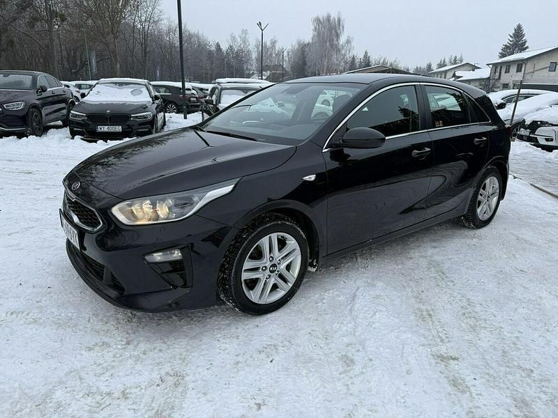 Używany Kia Ceed 115 KM (84 kW) 2020 Czarny (metalik) Hatchback