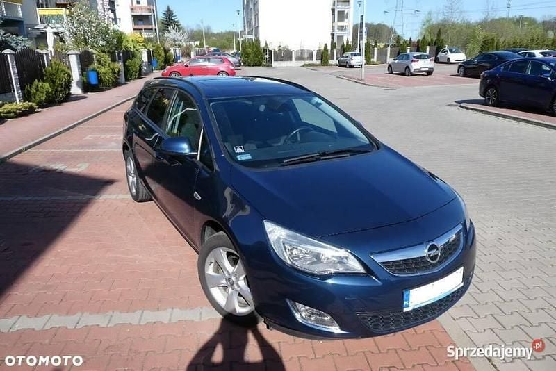 Używany 2011 Opel Astra Kombi | 14 000 zł (Dobra cena) - Obraz 1/4