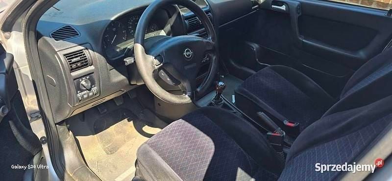 Srebrny Używany 1999 Opel Astra Hatchback | 1099 zł (Super Cena) - Obraz 1/4