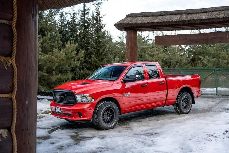 Używany RAM 1500 397 KM (291 kW) 2017 Czerwony (metalik) Pickup