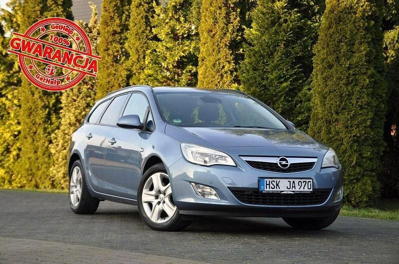 Niebieski Używany 2011 Opel Astra Kombi | 22 900 zł (Uczciwa cena) - Obraz 1/4