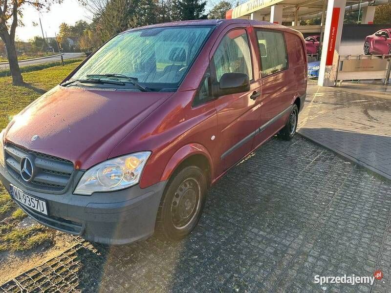 Używany Mercedes Vito 2011 Czerwony Van