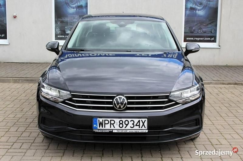 Szary Używany 2021 VW Passat Sedan/Limuzyna | 61 900 zł (Super Cena) - Obraz 1/2