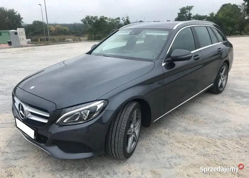 Używany Mercedes A180 122 KM (89 kW) 2015 Grafitowy Kombi