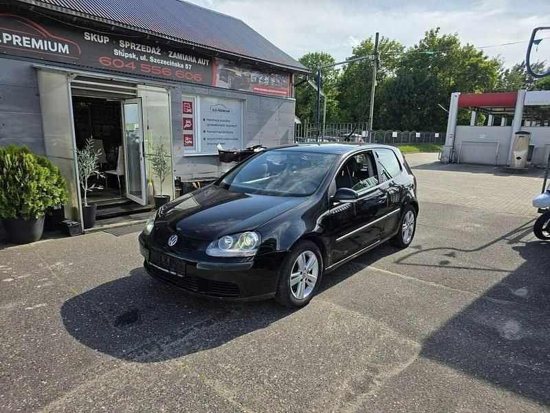 Używany VW Golf IV 102 KM (75 kW) 2005 Czarny Hatchback