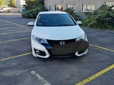 Biały Używany 2016 Honda Civic Elegance Hatchback | 61 000 zł (Dość drogi) - Obraz 1/4