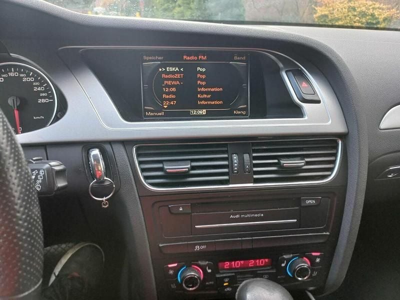 Używany Audi A4 Allroad S-Line 2011 Czarny Kombi