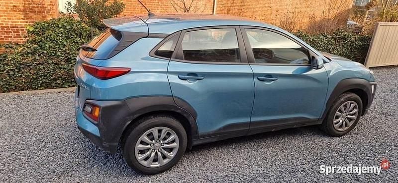 Używany Hyundai Kona Turbo 120 KM (88 kW) 2019 Niebieski SUV