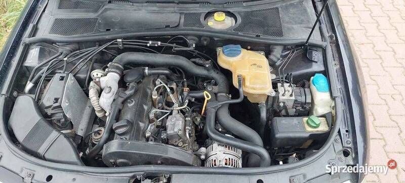 Używany Audi A4 1999 Czarny Sedan/Limuzyna