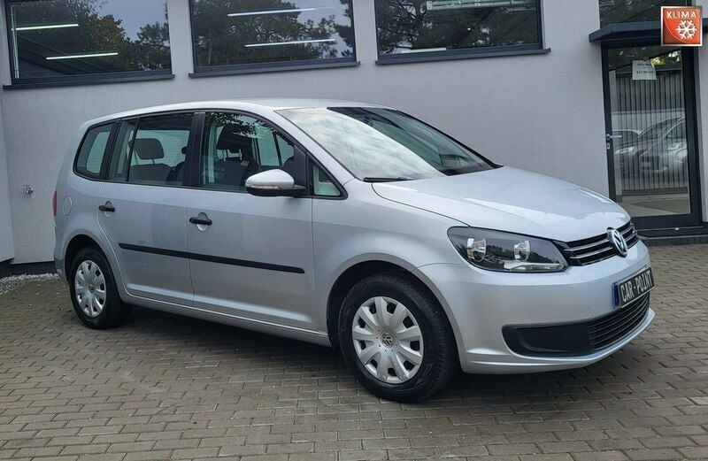 Srebrny (metalik) Używany 2015 VW Touran Minivan | 23 900 zł - Obraz 1/4
