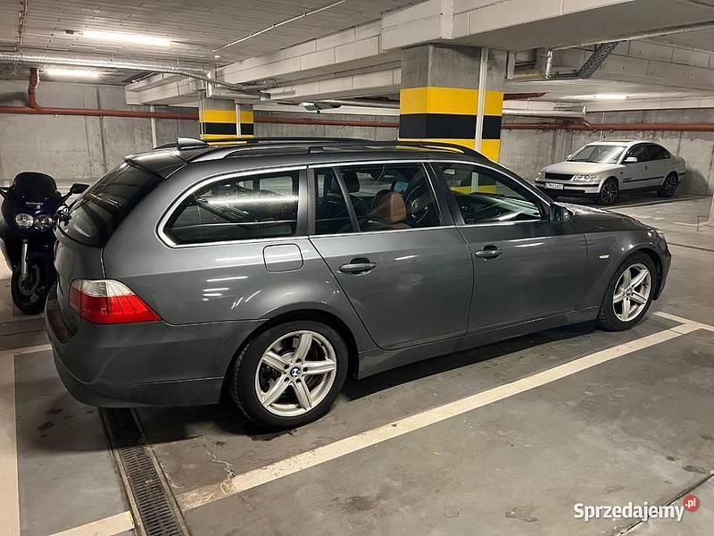 Używany BMW 525 2007 Szary Kombi