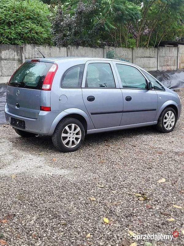 Szary Używany 2003 Opel Meriva Minivan | 5300 zł (Uczciwa cena) - Obraz 1/4
