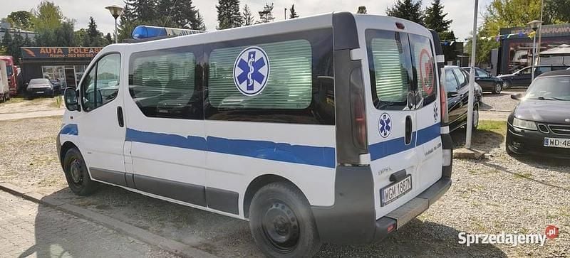 Biały Używany 2005 Opel Vivaro Van | 19 900 zł (Dobra cena) - Obraz 1/4