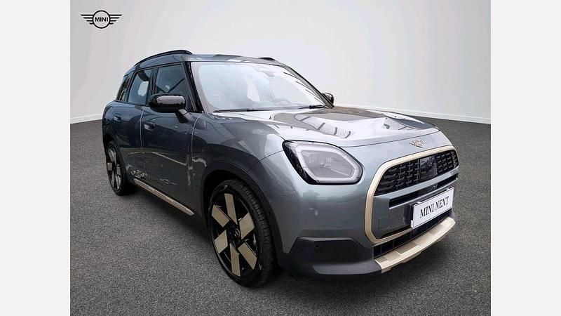 Smokey green Używany 2024 Mini Countryman SUV | 165 900 zł (Drogi) - Obraz 1/4