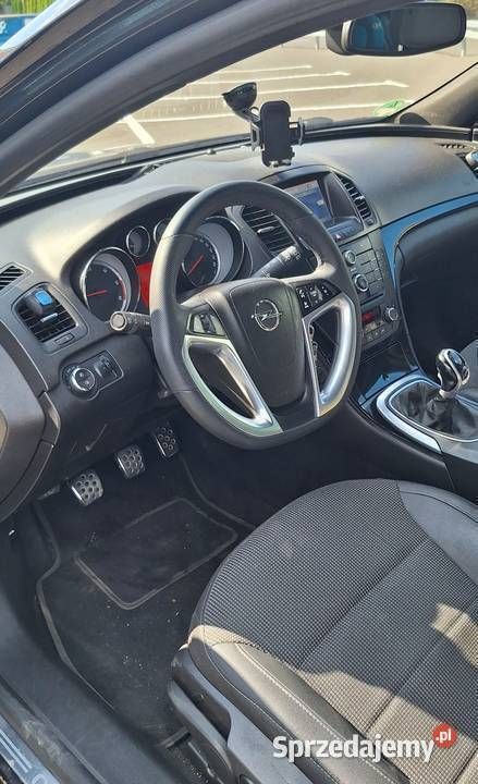 Czarny Używany 2011 Opel Insignia Sedan/Limuzyna | 20 500 zł (Uczciwa cena) - Obraz 1/4