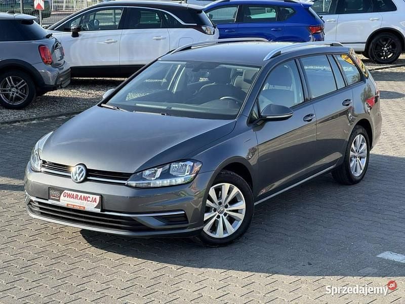 Szary Używany 2018 VW Golf VII Kombi | 43 900 zł (Uczciwa cena) - Obraz 1/4