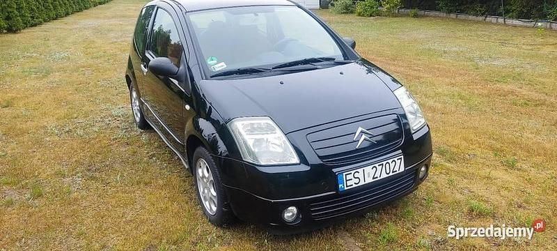 Czarny Używany 2004 Citroën C2 Hatchback | 3900 zł (Uczciwa cena) - Obraz 1/4