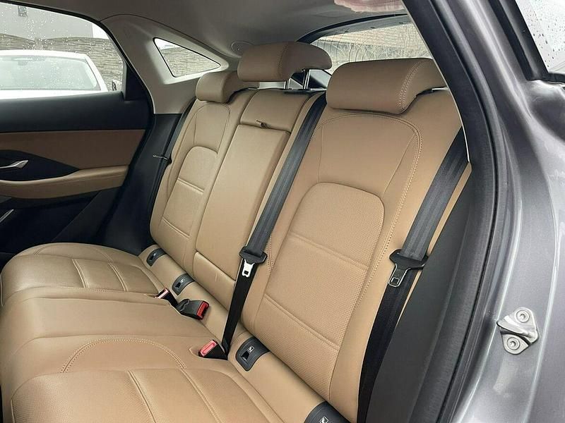 Używany Jaguar E-Pace 163 KM (119 kW) 2023 Czarny SUV