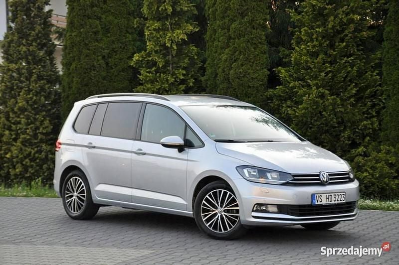 Używany VW Touran 150 KM (110 kW) 2016 Szary (metalik, perła) Minivan