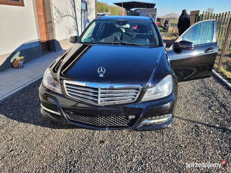Używany Mercedes C200 2013