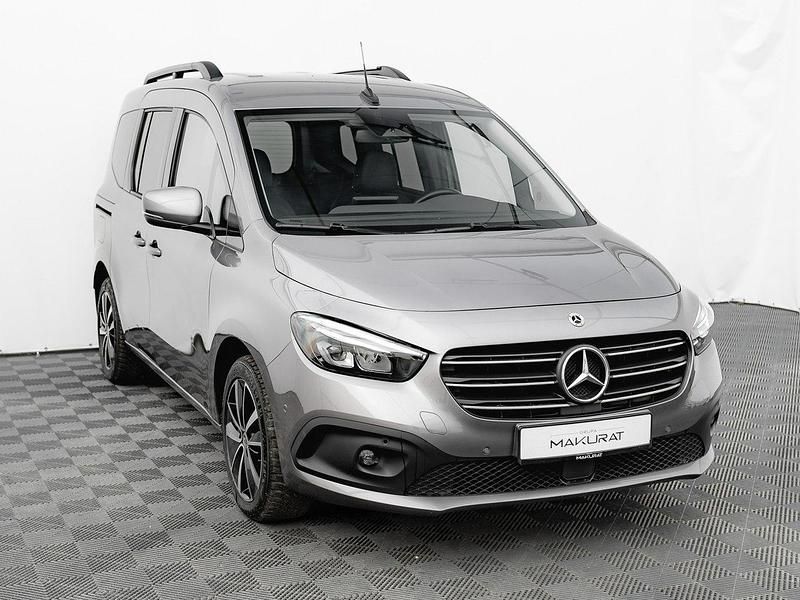 Używany Mercedes T180 Progressive 116 KM (85 kW) 2023 Szary Minivan