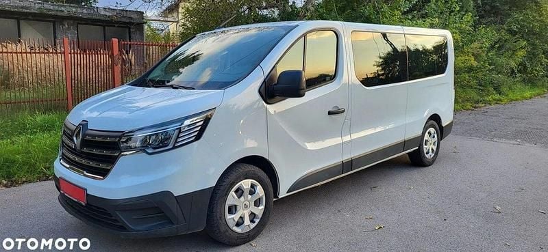 Biały Używany 2022 Renault Trafic Van | 99 999 zł (Uczciwa cena) - Obraz 1/4