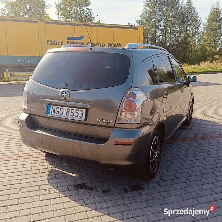 Używany 2004 Toyota Corolla Verso Minivan | 9000 zł (Dość drogi) - Obraz 1/4