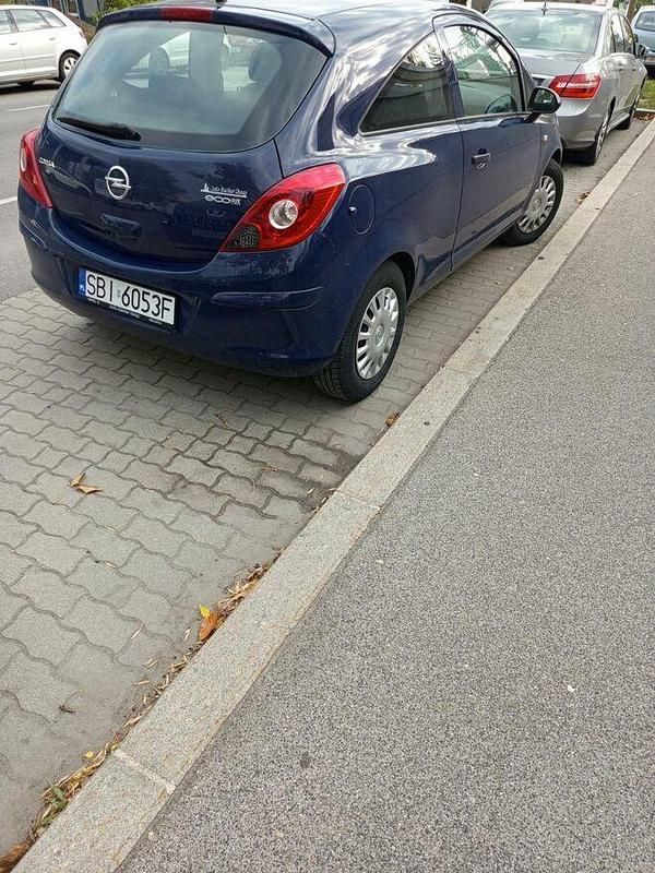 Używany Opel Corsa 2012 Niebieski Sedan/Limuzyna