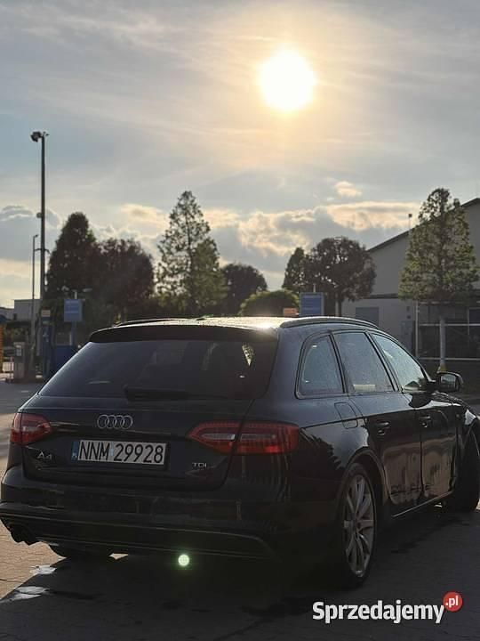 Używany 2014 Audi A4 | 20 000 zł - Obraz 1/4