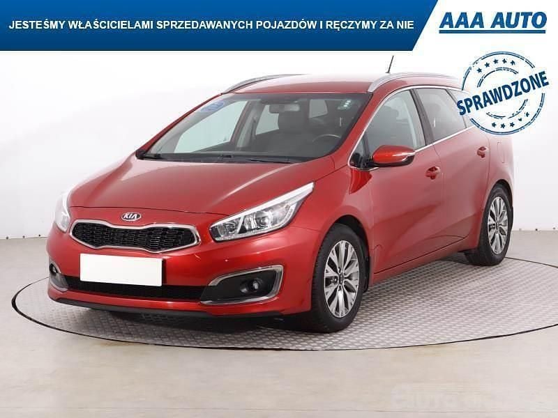Używany Kia Ceed 135 KM (99 kW) 2016 Czerwony Hatchback