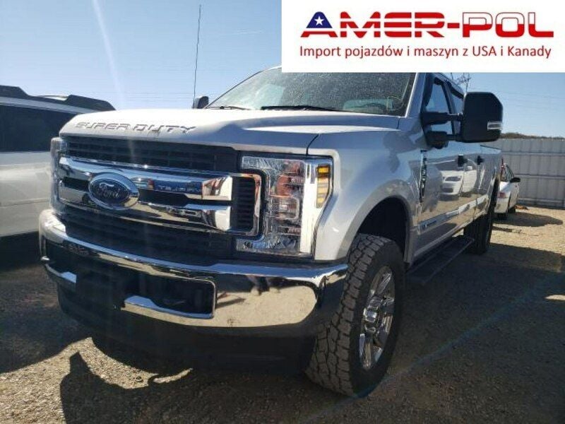 Srebrny Używany 2019 Ford F350 Pickup | 205 000 zł - Obraz 1/4