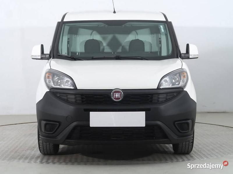 Biały Używany 2019 Fiat Doblò Minivan | 41 999 zł (Dość drogi) - Obraz 1/4