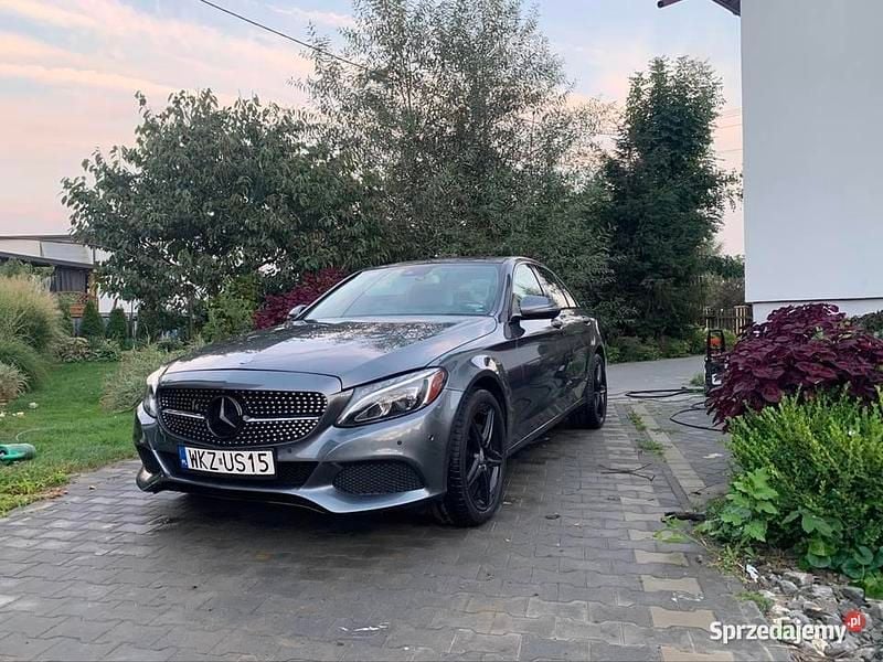 Używany Mercedes C300 2016 Sedan/Limuzyna