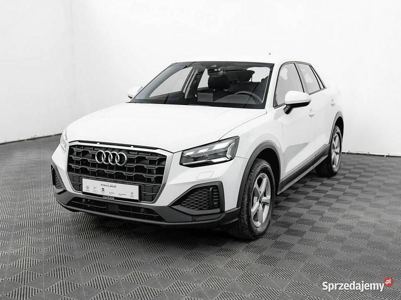 Biały Używany 2023 Audi Q2 Comfort SUV | 84 840 zł (Uczciwa cena) - Obraz 1/4