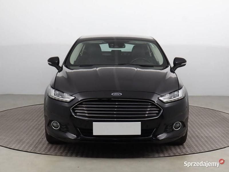 Używany Ford Mondeo 2016 Czarny Hatchback