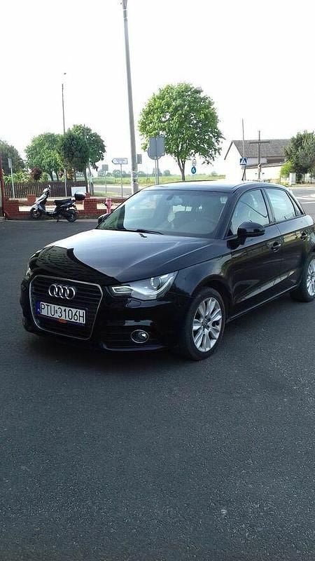 Czarny Używany 2013 Audi A1 Hatchback | 29 700 zł (Uczciwa cena) - Obraz 1/4