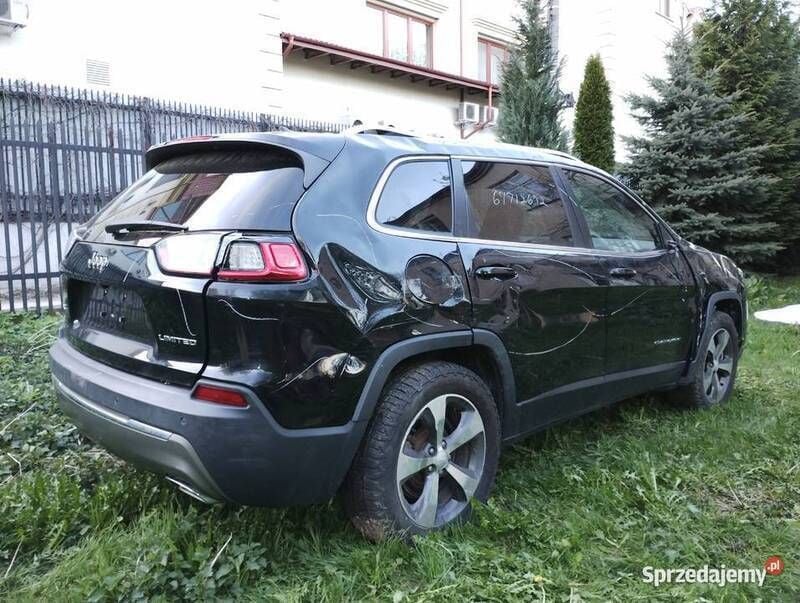 Czarny Używany 2019 Jeep Cherokee Limited SUV | 27 000 zł - Obraz 1/4