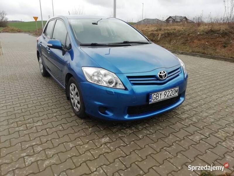 Niebieski Używany 2010 Toyota Auris Hatchback | 22 900 zł (Dość drogi) - Obraz 1/4