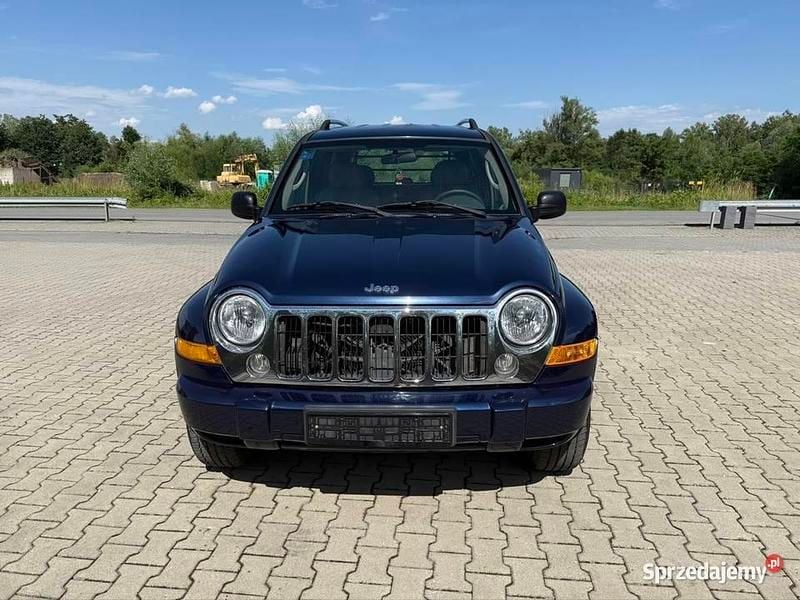 Granatowy Używany 2006 Jeep Cherokee SUV | 24 900 zł (Uczciwa cena) - Obraz 1/4