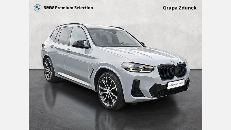 Biel mineralna metalizowany Używany 2022 BMW X3 Performance SUV | 248 900 zł - Obraz 1/3